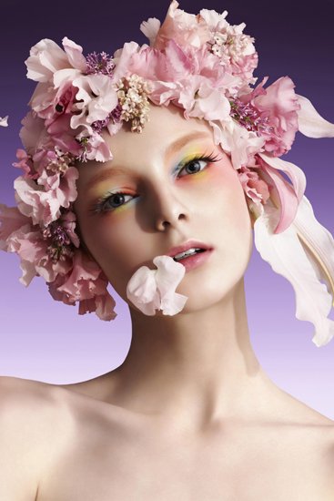 缤纷梦想花颜绽放 植村秀风尚妆容