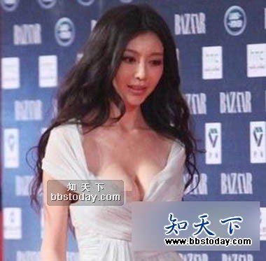 巩新亮郎朗恋情浮出水面 大尺度<em>自摸照</em>曝光_女