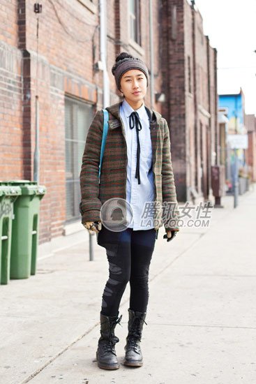 黑裤黑靴——潮流懒人巧过冬!