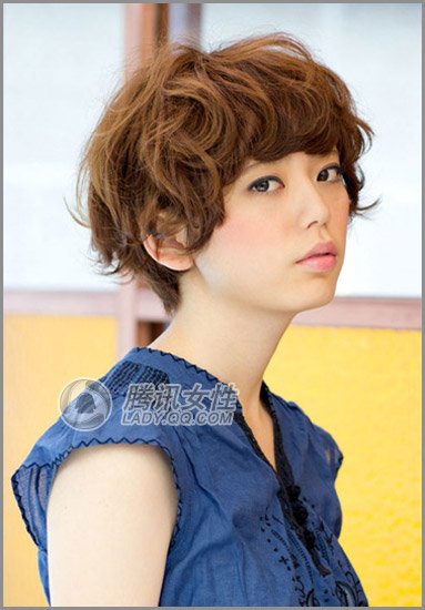 03.09 · 四款街头短发 红透半边天(组图) 2011.03.图片