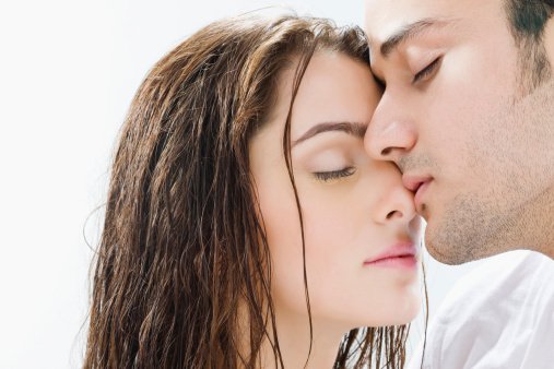 隐私:女人索吻10种心理暗示