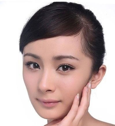 学杨幂打造温柔无辜大眼妆
