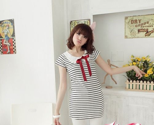 甜美靓衣搭出满分蜜桃女孩