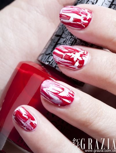 姑娘都有红色甲油 珠光爆裂纹全方位评测