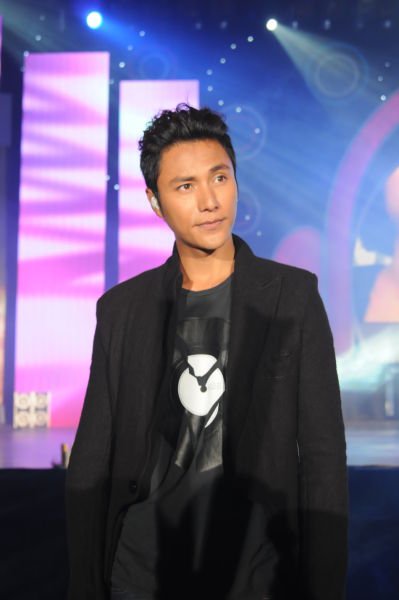  陈坤:儿子 会知道 妈妈 是谁_女性_腾讯网