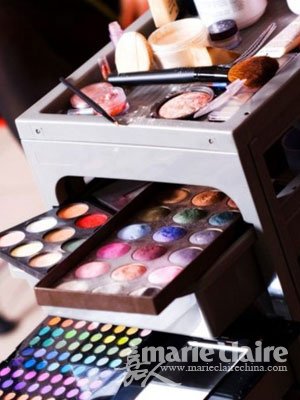 击破谎言 化浓妆也有好皮肤