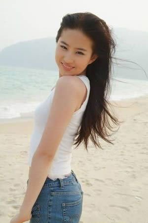 十大娃娃脸女明星童颜巨乳
