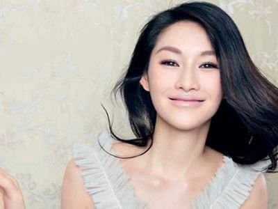 九位美女明星分享滋养美唇法