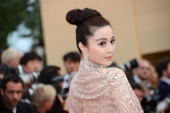 戛纳<em>电影</em>节第二<em>日</em>_<em>女性</em>_腾讯网