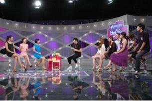 韩模空降东方卫视《时尚汇》爆艺人睡觉减肥法