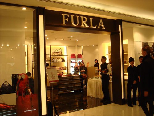 意大利著名皮具品牌furla进驻新光天地