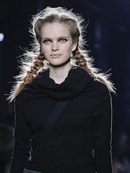 必学!最新流行的古典麻花辫样式