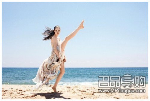 Summer dress blowing color Cyclones ( Photos )