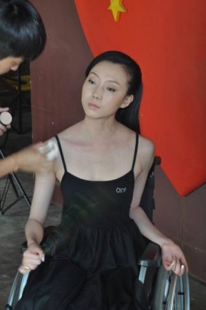 王大治妻子遭人肉曝光 糟糠之妻们也很美艳
