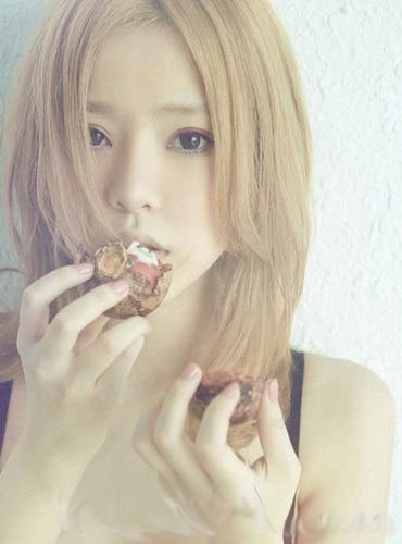 9款星味刘海 <em>姑娘爱玩</em>中分(组图)_女性_腾讯网