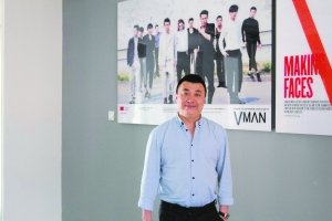 中国模特生存调查:退出T台出路堪忧 应否上大学