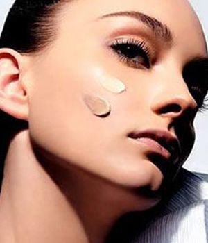 彩妆术帮你解决面部斑斑点点