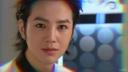 《原来是美男啊》颠覆审美 男人化烟熏妆