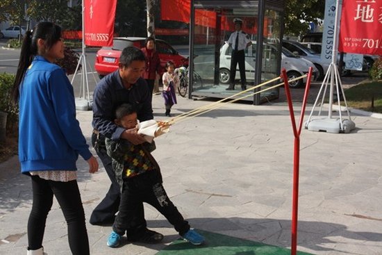 周末狂欢<em>大学</em>城 愤怒小鸟来助阵_频道-<em>临沂</em>_<em>腾讯网</em>