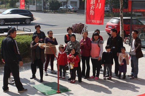 周末狂欢<em>大学</em>城 愤怒小鸟来助阵_频道-<em>临沂</em>_<em>腾讯网</em>