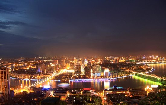 柳州第六次获自治区文明城市,向全国文明城冲