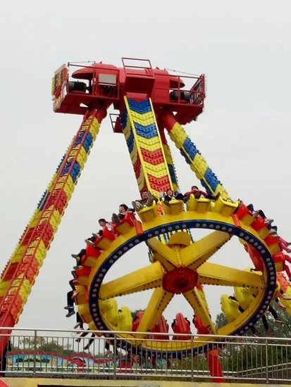 雀山欢乐谷已经开了!票价大曝光!赶紧约起!_频