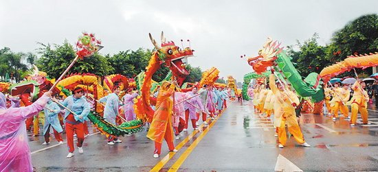 2015中国柳州国际水上狂欢节于9月16日盛大开