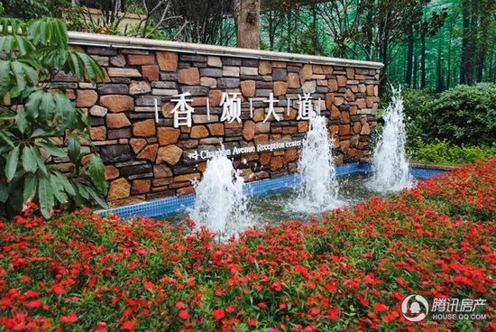 正对白沙路的小喷泉