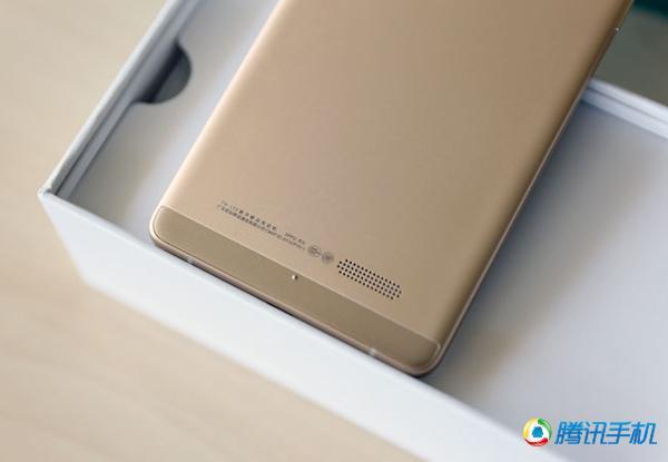 OPPO R7\/R7 Plus发布 2499元起售