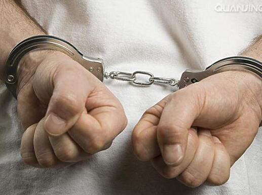 小伙冒充美女引诱网友开房 玩仙人跳抢劫被