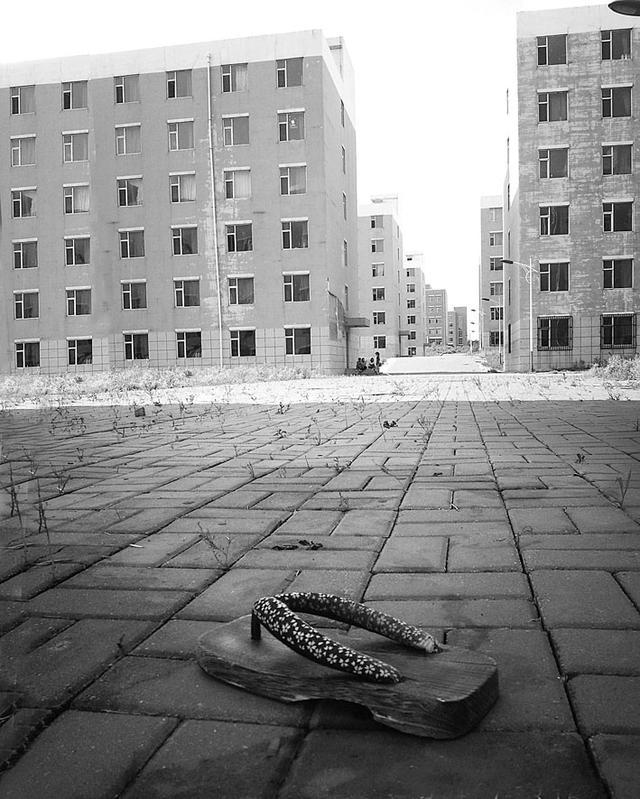 沈航男大学生宿舍坠亡 死前曾致电母亲