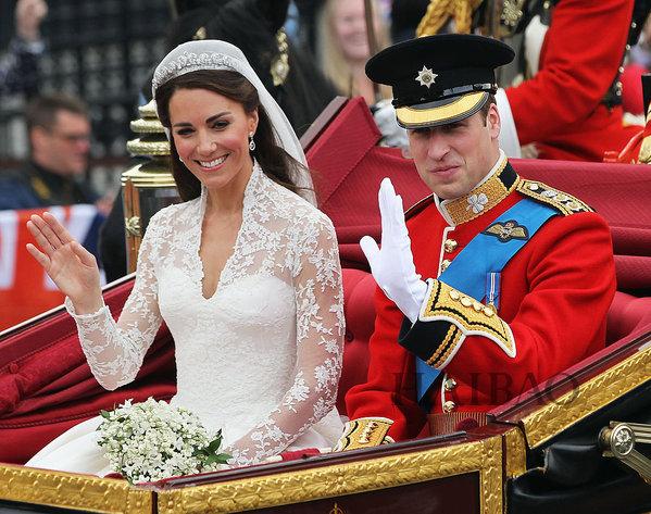 威廉王子与凯特王妃在婚礼上的甜蜜瞬间