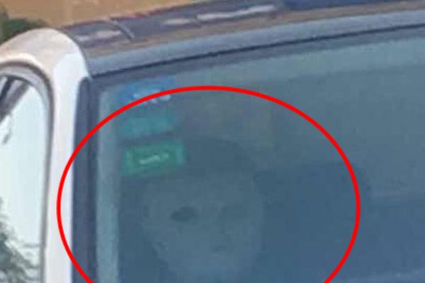 银州一车内惊现“法国面具男” 路人一走一过吓一跳