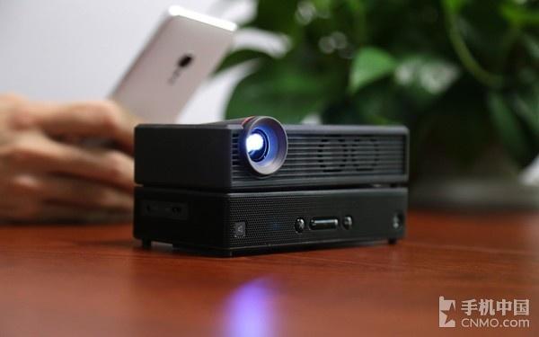 设计师必备:ThinkPad Stack智能投影仪