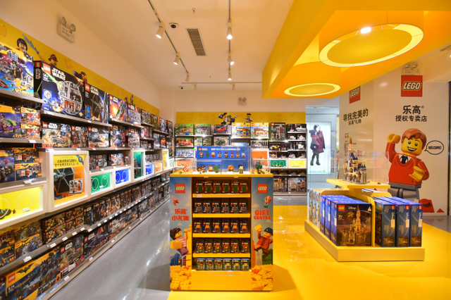 北京首家乐高授权专卖店盛大开业，打造创意玩乐新地标_大辽网_腾讯网
