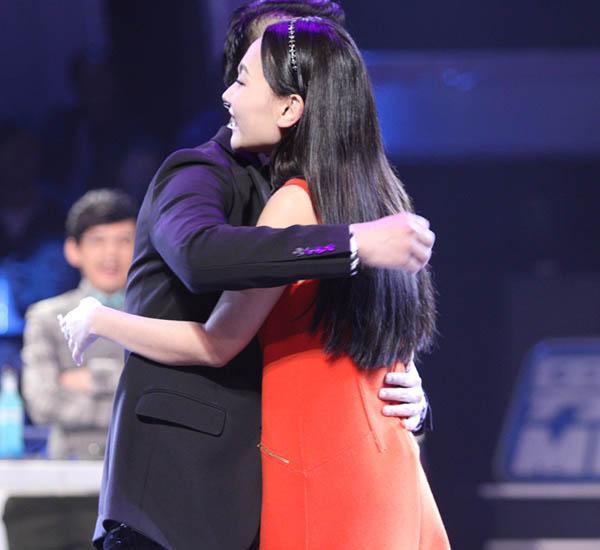 李响《<em>男左女右</em>》意外求婚<em>孙骁骁</em>