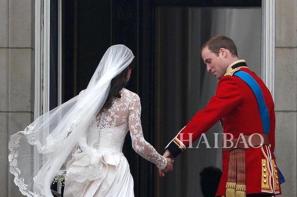 威廉王子与凯特王妃在婚礼上的甜蜜瞬间