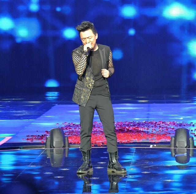 黄渤上马年春晚:形式待定 希望唱的比说的好_大辽网_腾讯网