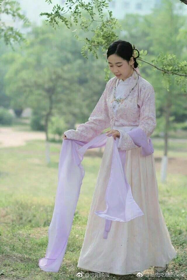 汉服上课穿搭图片女生,汉服上课穿搭图片女生可爱