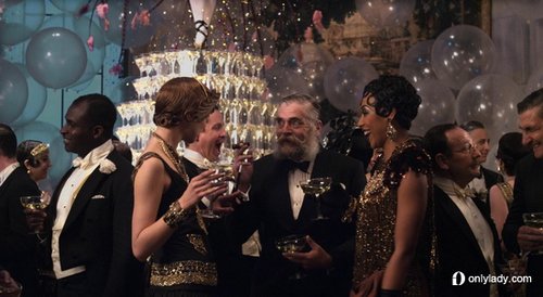 Miuccia Prada操刀《了不起的盖茨比》华美戏服_大辽网_腾讯网