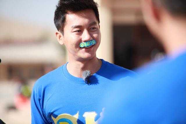 李晨谈新年愿望:期盼能拥有幸福家庭(图)