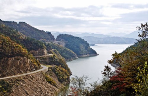 绿江村旅游攻略