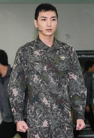 圈中好友安慰利特表哀悼之情