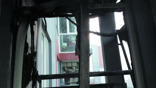 开发商赠送太阳能热水器用了4年莫名爆炸烧毁阳台
