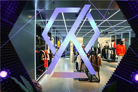 吴克群主理潮牌DEBRAND沈阳店重磅启幕