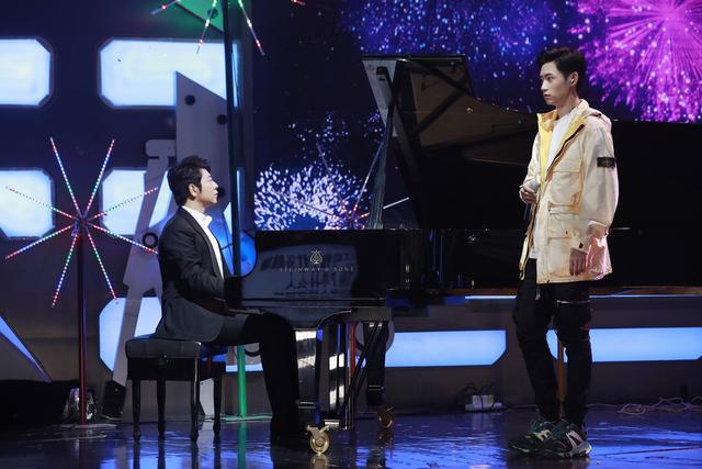 魏晨携新作亮相《天天向上》 挑战卧底身份机