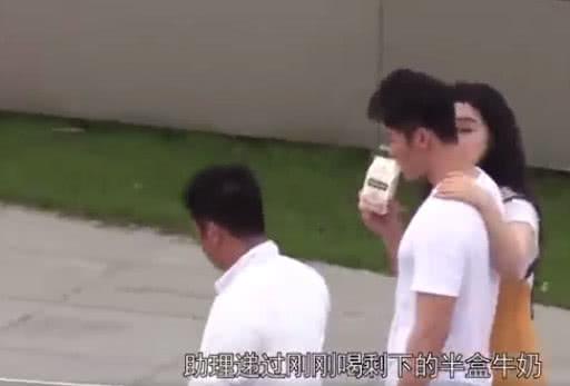 范冰冰李晨大庭广众拥抱秀恩爱 换情侣头像藏玄机
