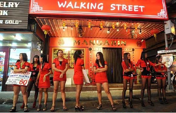 偷拍泰国红灯区尺度惊人的夜生活_大辽网_腾讯网