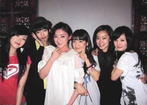 鞍山演员张小斐因喜剧人走红 与杨幂师出同门