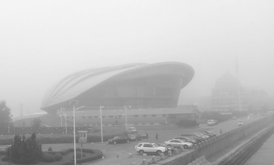 大连昨日两次发布大雾橙色预警 能见度仅200米